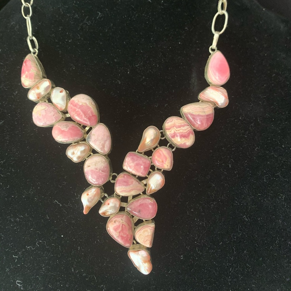 Bubblicious Beauty Spring Statement Necklace - image 3